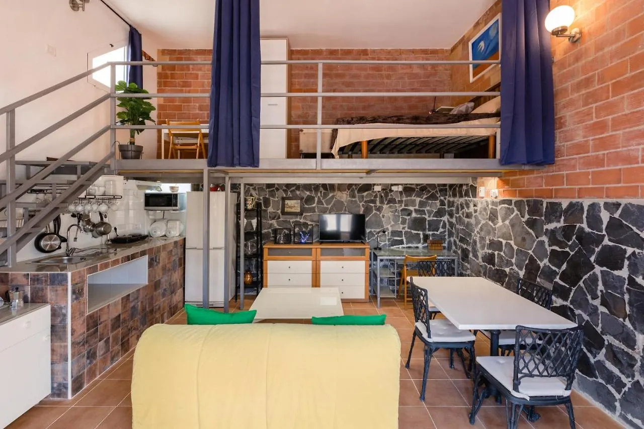 El Rinconcito: Cozy Space In A Seaside Village contacts